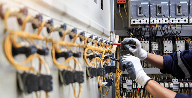 Professional Electrician technician working in Weatherford, TX